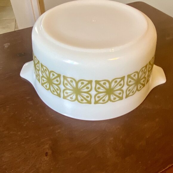 Pyrex Handled Bowl 474 B Round Verde Glass 1 1/2 Qt Kitchen Vintage Green Floral - Picture 6 of 8
